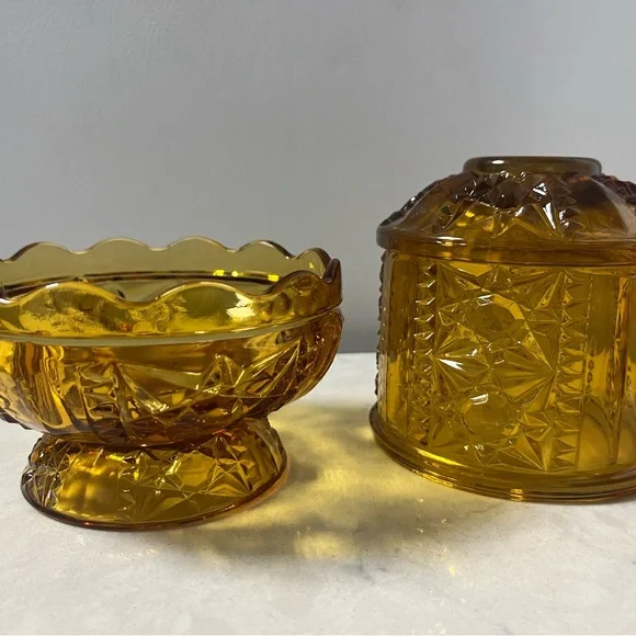 Vintage Indiana Amber Glass Fairy Lamp - Picture 3 of 6